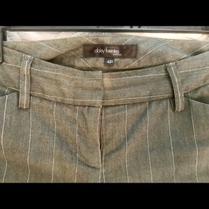 Daisy Fuentes slacks, size 4Petite